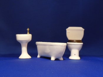 Ceramic bathroom set