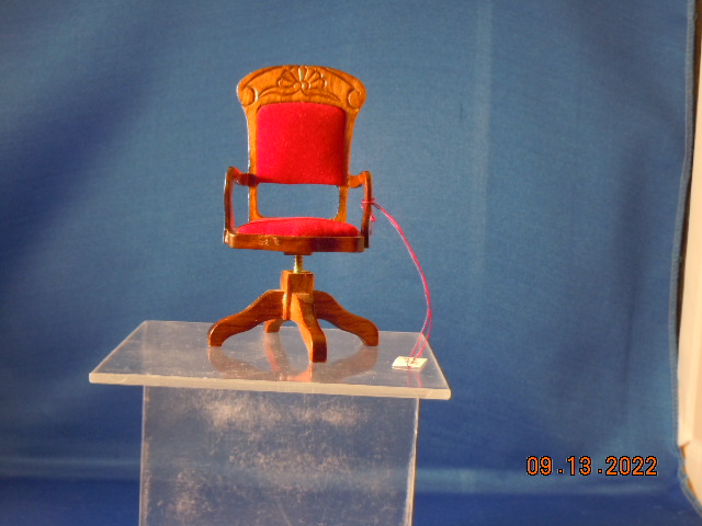 Desk swivel chair - Click Image to Close